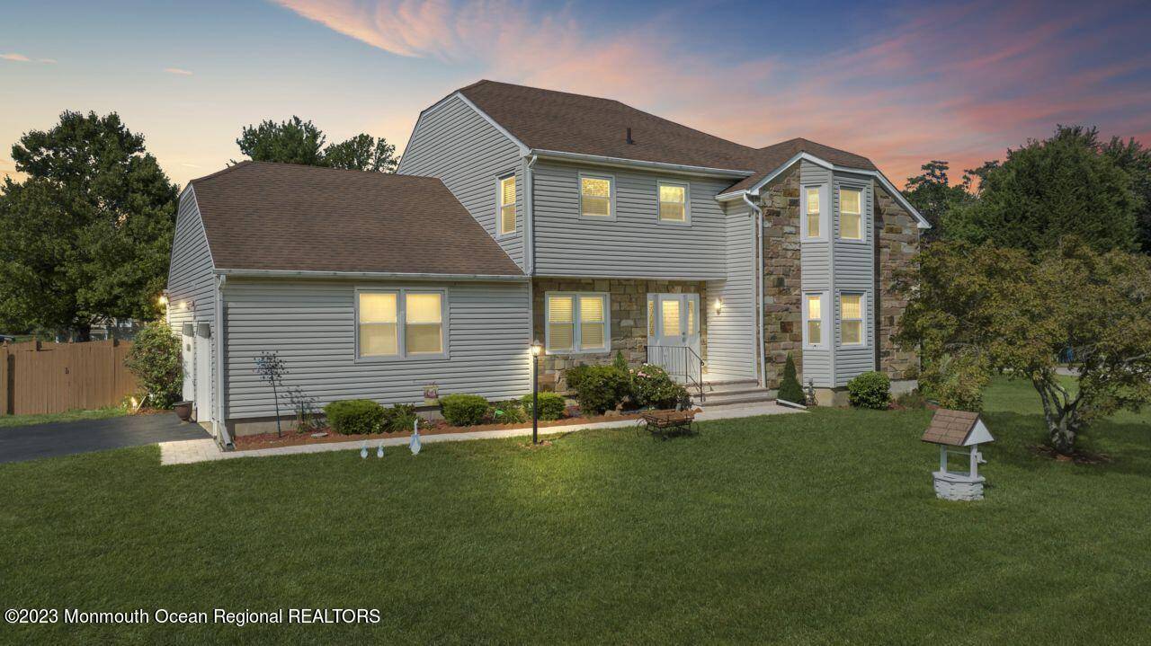 Tinton Falls, NJ 07724,1 Tracy Place