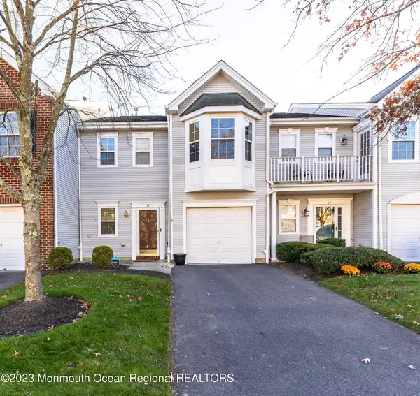 32 Picket Place, Freehold, NJ 07728