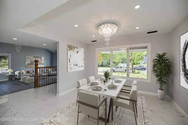 Matawan, NJ 07747,114 Vermont Court