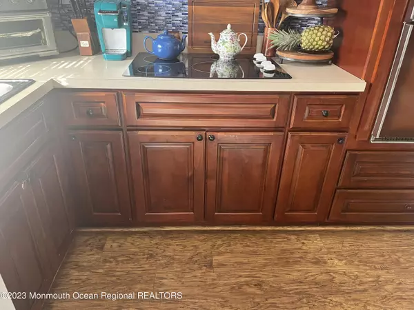 Lakewood, NJ 08701,28 Buckingham Drive