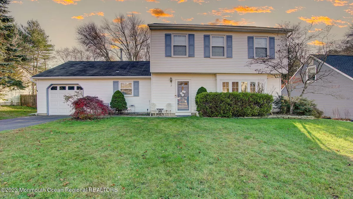 Howell, NJ 07731,7 Alden Terrace