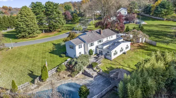 Holmdel, NJ 07733,6 Theresa Drive