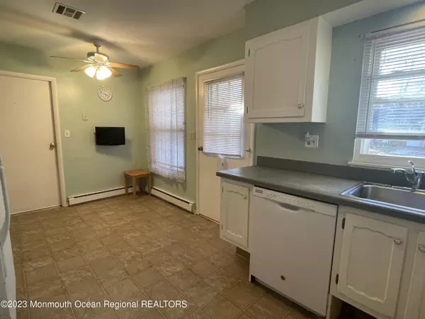 Lakewood, NJ 08701,615 Huntington Drive