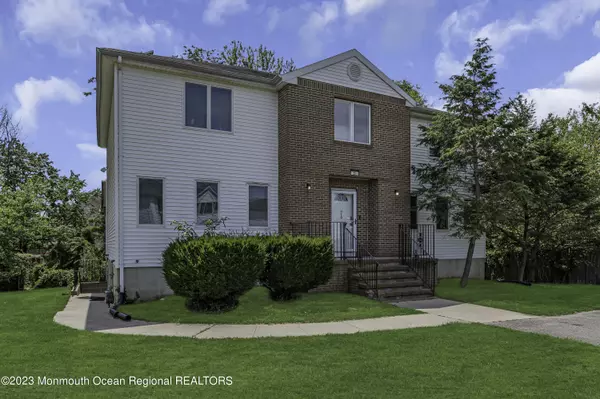 Lakewood, NJ 08701,26 Dena Court