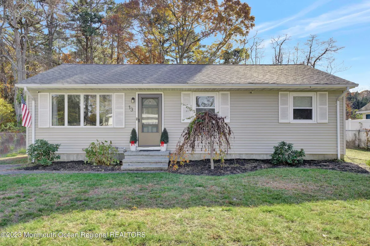 Lanoka Harbor, NJ 08734,13 Cedar Drive