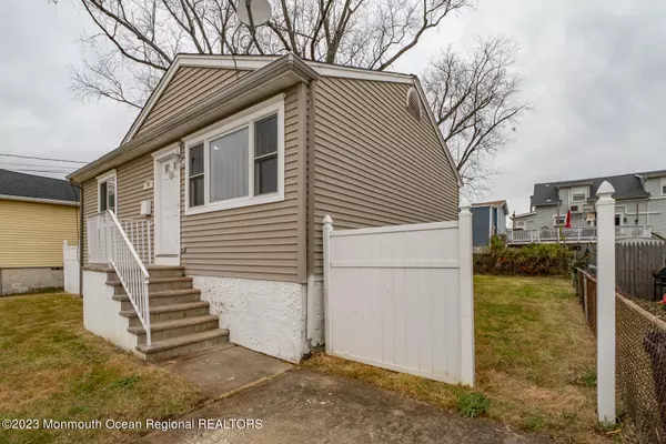 Keansburg, NJ 07734,38 Myrtle Avenue