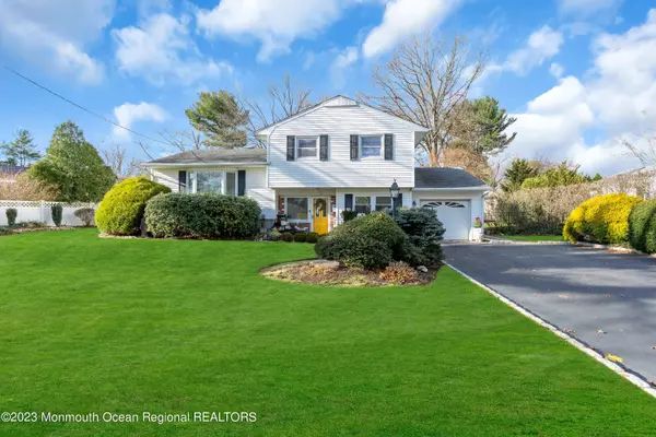 Red Bank, NJ 07701,11 Sherwood Road