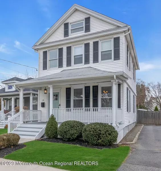 19 Mount Street, Red Bank, NJ 07701