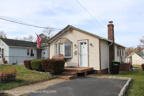 Keyport, NJ 07735,26 Hilltop Boulevard