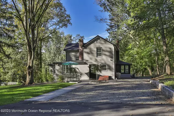 Red Bank, NJ 07701,961 W Front Street