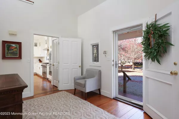 Fair Haven, NJ 07704,60 Brookside Farm Road