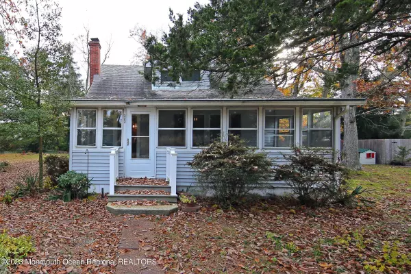 Pine Beach, NJ 08741,323 Prospect Avenue