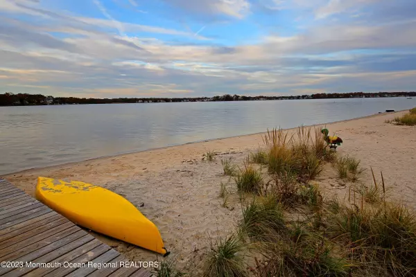 Pine Beach, NJ 08741,323 Prospect Avenue