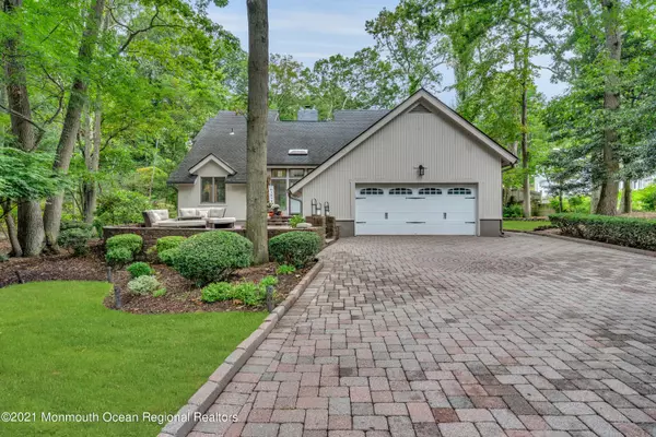 Brielle, NJ 08730,905 Birch Drive