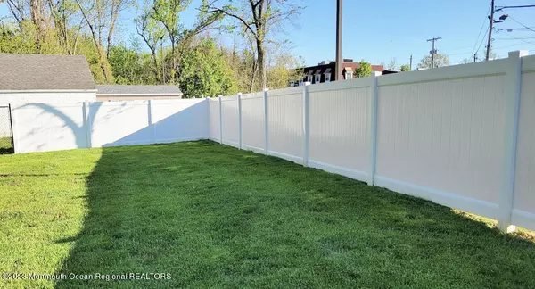 Matawan, NJ 07747,1008 State Route 34