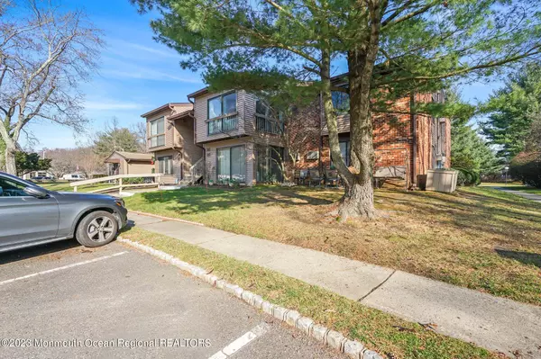 Red Bank, NJ 07701,128 Manchester Court