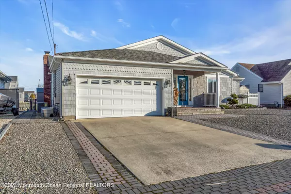 Lanoka Harbor, NJ 08734,409 Camden Court