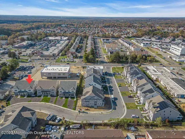 Lakewood, NJ 08701,24 Blue River Way