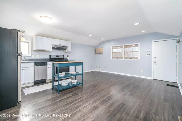 North Middletown, NJ 07748,60 Shoreland Terrace