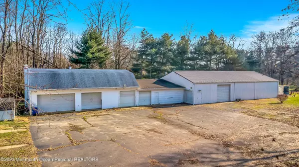 Chesterfield, NJ 08515,8 Newbold Lane