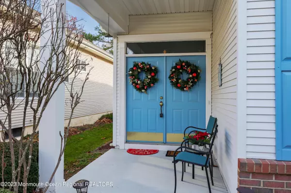 Lakewood, NJ 08701,40 Springlawn Drive