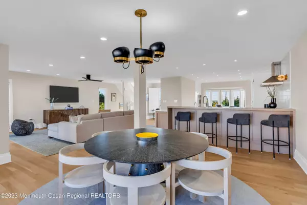 Sea Bright, NJ 07760,5 Grand Pointe Way