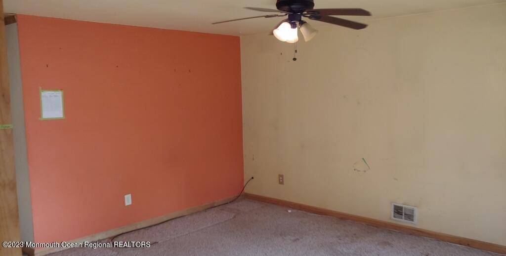 Wall, NJ 07719,1602 Leslie Street