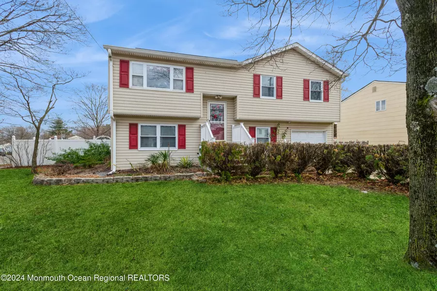 861 Poole Avenue, Hazlet, NJ 07730