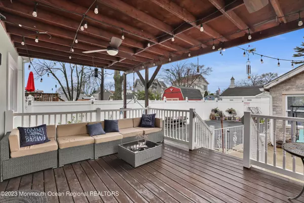 Keyport, NJ 07735,165 Broad Street