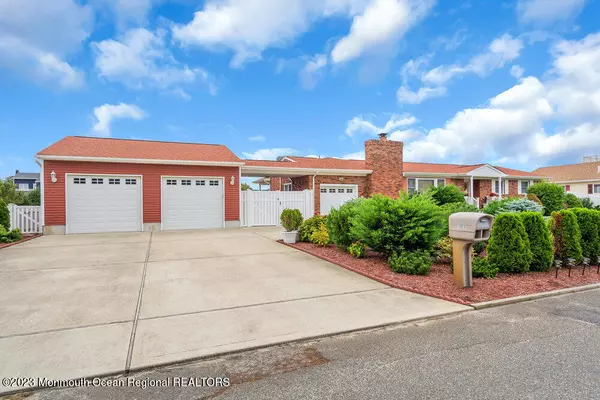 Lanoka Harbor, NJ 08734,1003 Bowsprit Point