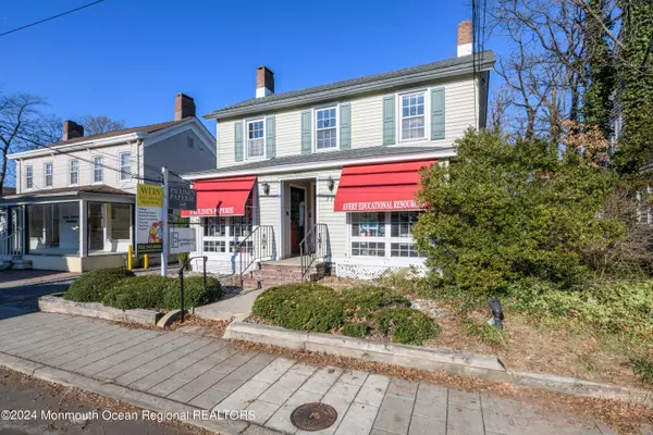 Fair Haven, NJ 07704,775 River Road