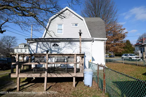 South River, NJ 08882,14 Devoe Street
