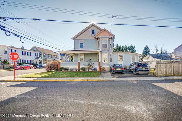 Keyport, NJ 07735,60 Atlantic Street