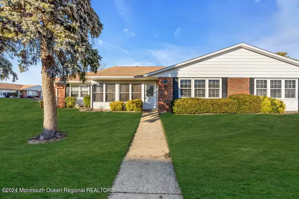 Lakewood, NJ 08701,964 Argyll Circle