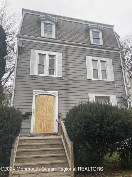 825 1st Place, Plainfield, NJ 07060