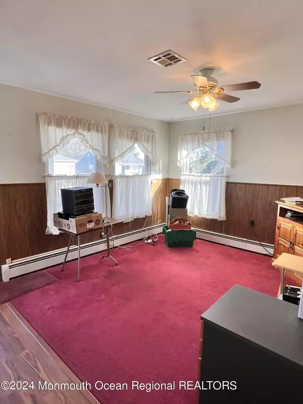 Toms River, NJ 08757,57 Paradise Boulevard