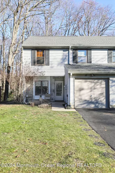 54 Hunters Run, Oceanport, NJ 07757