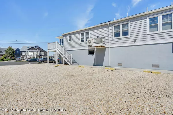 Point Pleasant Beach, NJ 08742,224 Randall Avenue #8