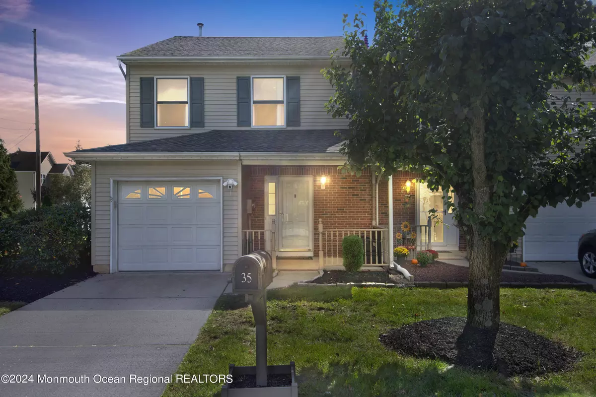 Spotswood, NJ 08884,35 2nd Street