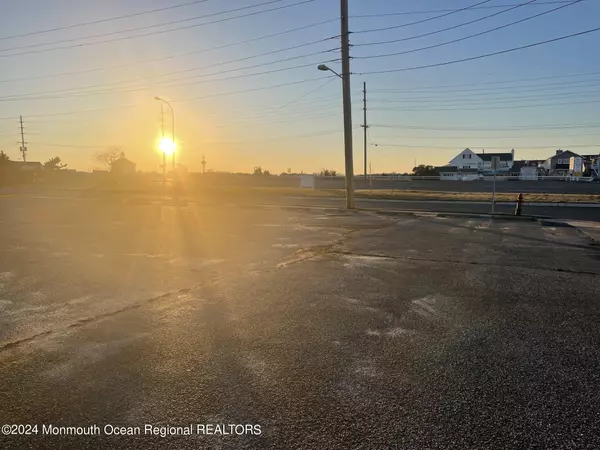 Seaside Heights, NJ 08751,1400 Bay Boulevard #1.03 pending