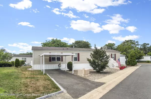 1405 Anvil Way, Toms River, NJ 08755