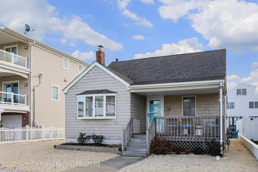 35 12th Avenue, Seaside Park, NJ 08752