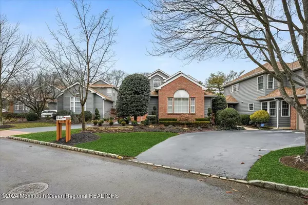 Monroe, NJ 08831,24 Fairway Boulevard