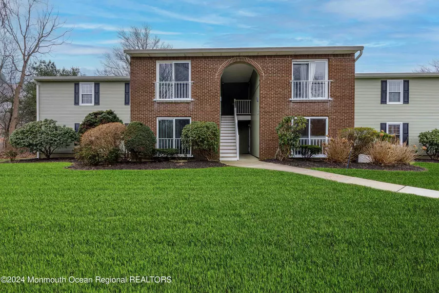 504 Harding Road #5, Freehold, NJ 07728