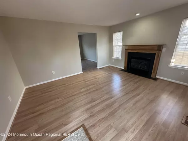 Manahawkin, NJ 08050,6 Atlantis Avenue