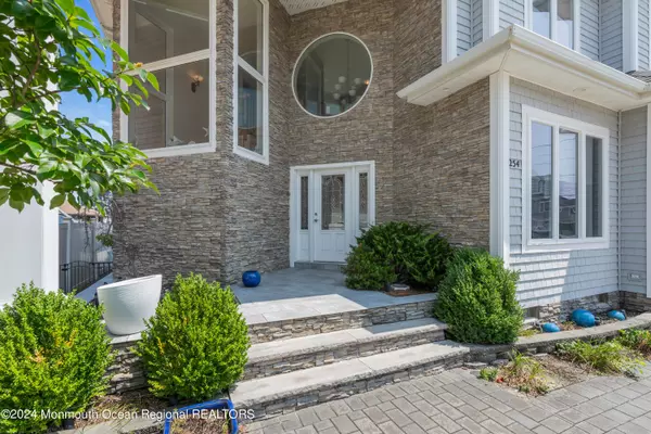 Lavallette, NJ 08735,254 N Lagoon Road