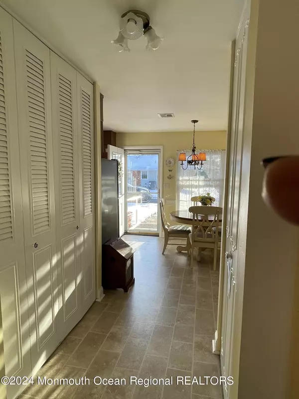 Lakewood, NJ 08701,1079 Argyll Circle #C