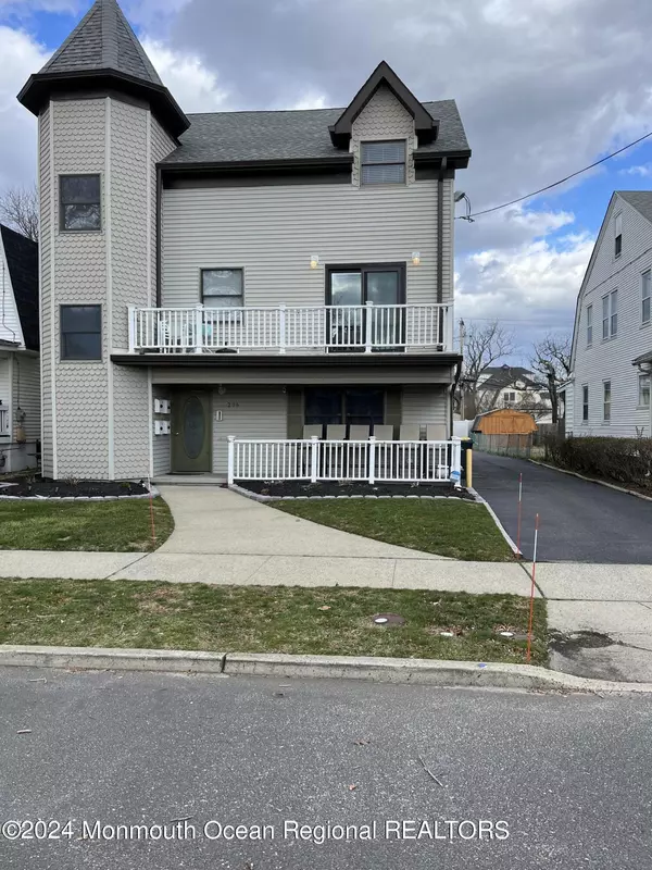 Bradley Beach, NJ 07720,206 Brinley Avenue #C