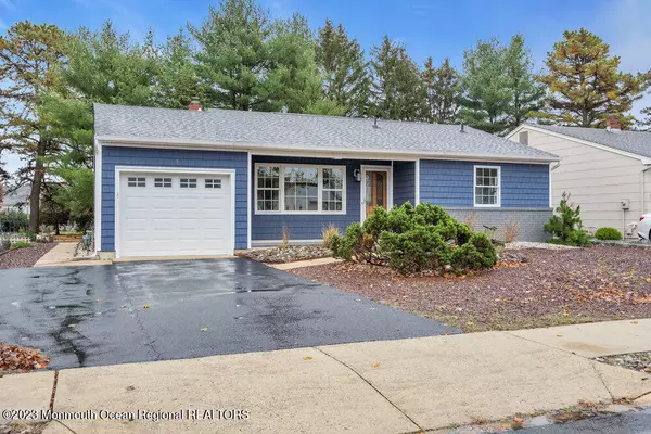 Toms River, NJ 08757,4 Nostrand Drive