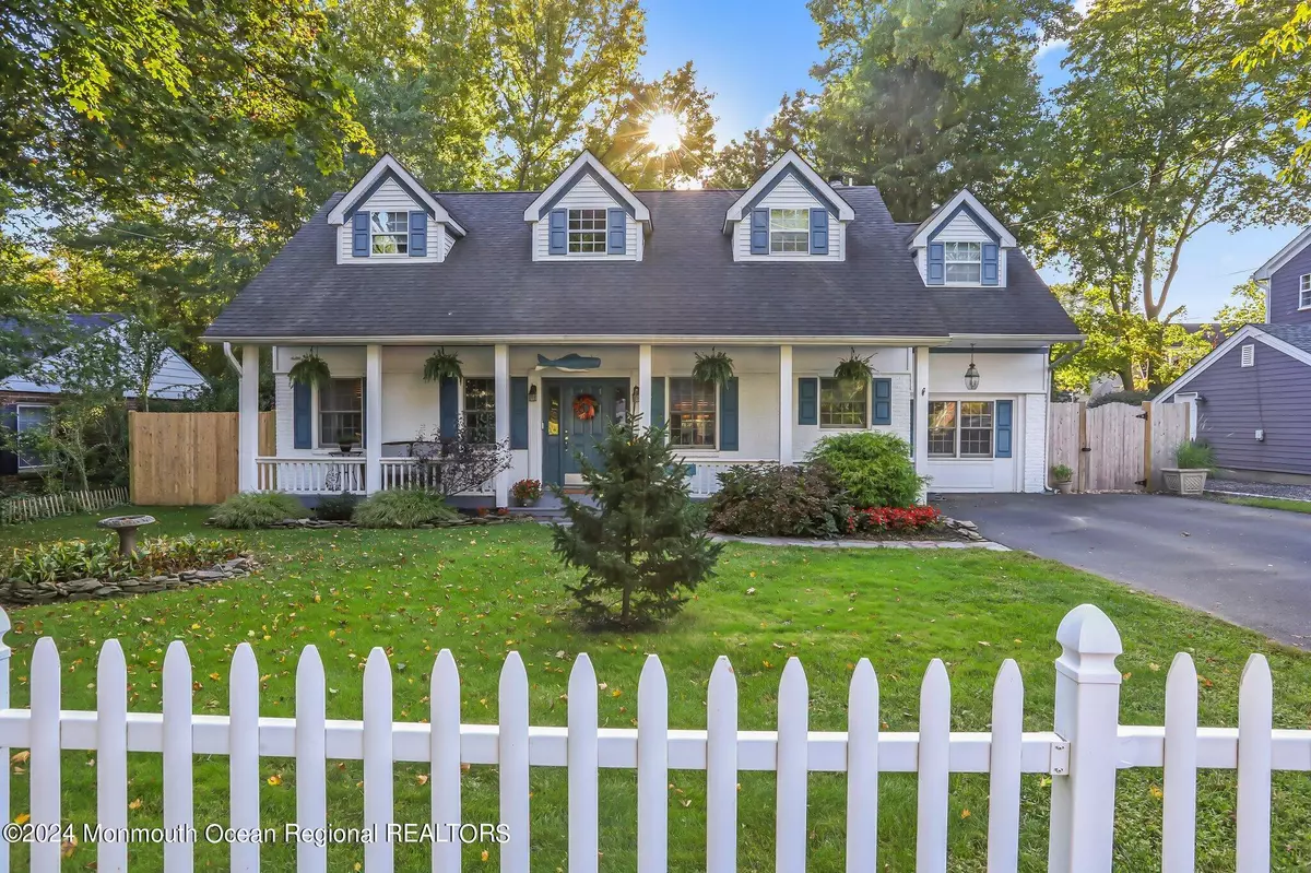 Little Silver, NJ 07739,479 Branch Avenue